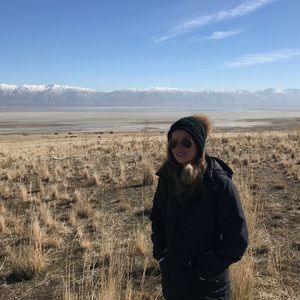 Meet your Posher, Caroline